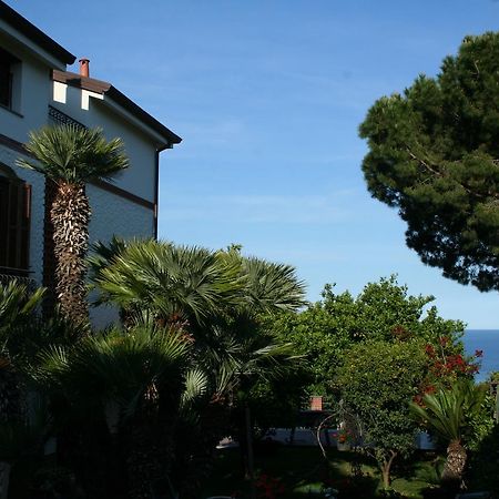 La Dolce Vita Arma di Taggia Extérieur photo