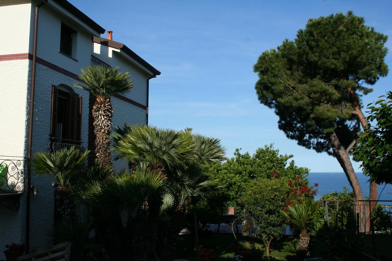 La Dolce Vita Arma di Taggia Extérieur photo